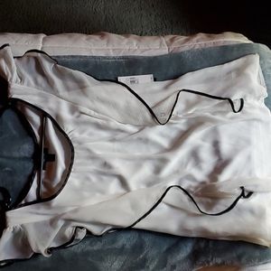 Iz Byer White Black Ruffle Business Casual Tshirt Summer/Spring/Fall Blouse